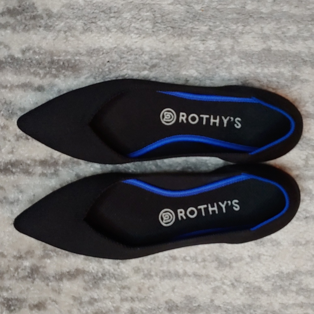 Rothy's Black Point  Size 8.5
